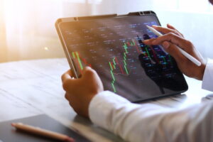 vale a pena investir em ações